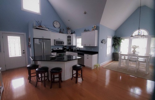 Emerald Isle Cabaña | Dolphin Ridge exclusivo 'Island Time' "Septiembre ¡Precios especiales!