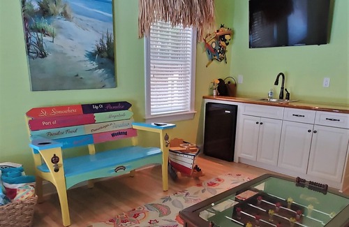 Emerald Isle Cabaña | Dolphin Ridge exclusivo 'Island Time' "Septiembre ¡Precios especiales!