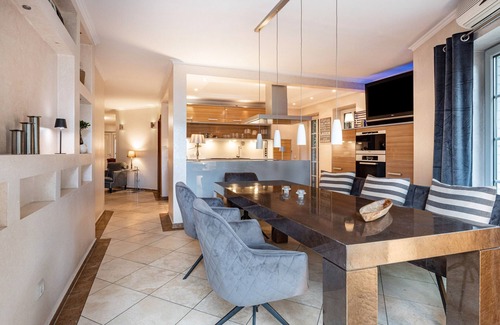 Bergedorf Villa | Exclusiva villa de ensueño con terraza privada, wifi y aire acondicionado