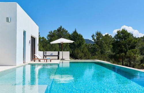Sant Josep de sa Talaia Villa | Exclusive Luxury Villa South Facing Vista De Muntanya 6 Bedrooms A Few Minutes Drive To The Beach San Jose