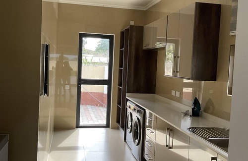 Lusaka Apartamento | Exclusive Farm Getaway w/sauna, fire pit and massage chair