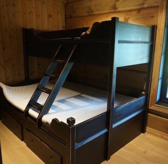 Møre og Romsdal Chalet De Esquí | Exclusive Fjord Lodge with Private Jacuzzi and Epic Views