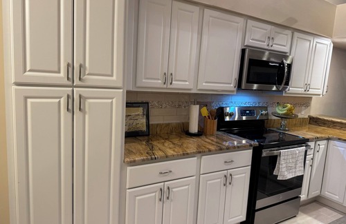 Iona Casa | Exclusive Fort Meyers home in gated golf community close to beaches!