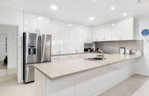 Wonnerup Casa | Exclusive *Front Row* Sunsets & Beachfront Bliss in Busselton