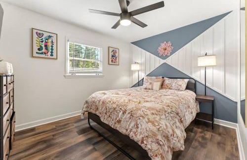 Atlanta Casa | Exclusive Haven with Pool & Bar