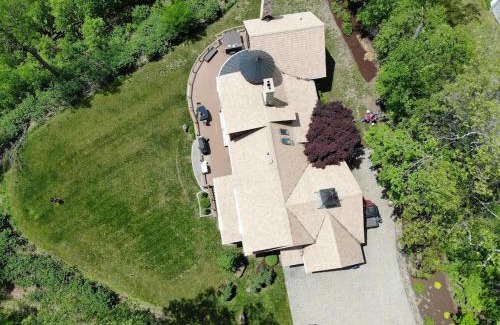 New Fairfield Casa | Exclusive High End Candlewood Lake retreat