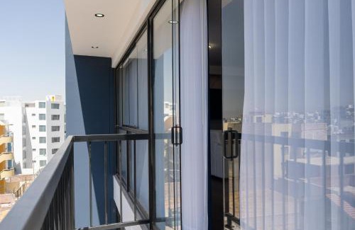 Distrito de Cerro Colorado Apartamento | Exclusive Modern Apartment near the Airport