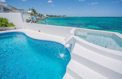 Eastern Road Casa | Exclusive Ocean Villa in Nassau