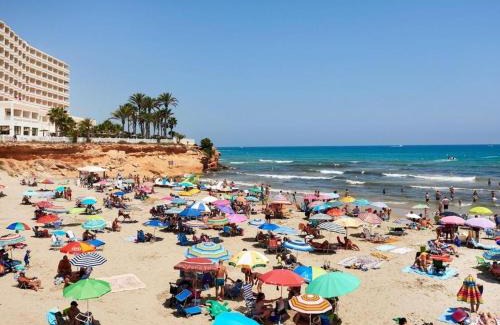 Orihuela Costa Apartamento | Exclusive Pool Apartment at La Zenia Beach