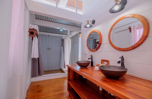 San Pedro Hotel | Exclusive Private Beach Front Villa with Free Shuttle - Secluded and Romantic!