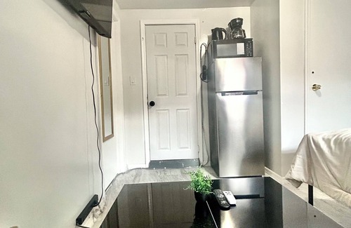 Ironbound District Apartamento | Exclusive private room with private bathroom. Private entry.Close to NYC/Airport