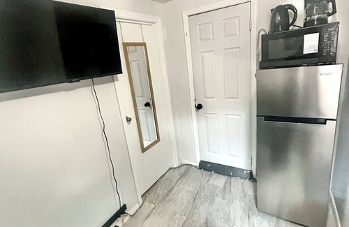 Ironbound District Apartamento | Exclusive private room with private bathroom. Private entry.Close to NYC/Airport
