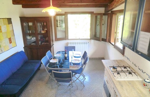 Partinico Villa | CASA AZUL, con fantástica PISCINA DE AGUA SALADA, yacimientos arqueológicos.