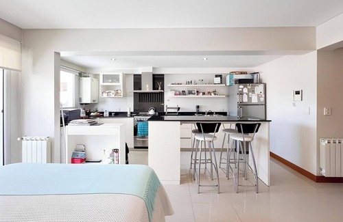 Zona de La Perla Apartamento | Exclusive studio apartment on Avenida lIbertad street in La Perla Mar del Plata.