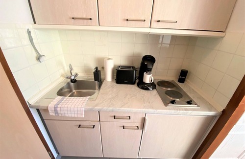 Safferstetten Apartamento | EXCLUSIVE Studio in BEST LOCATION +NETFLIX +BOXSPRING-SofaBed