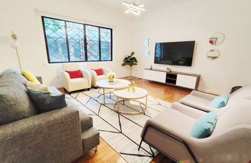 Granada Apartamento | Exclusive Suite with Private Bathroom Polanco
