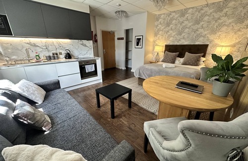 Long Hanborough Cama Y Desayuno | Exclusive use of a 12 Bedroom Property - Sleeps 24 Perfect for Groups & families