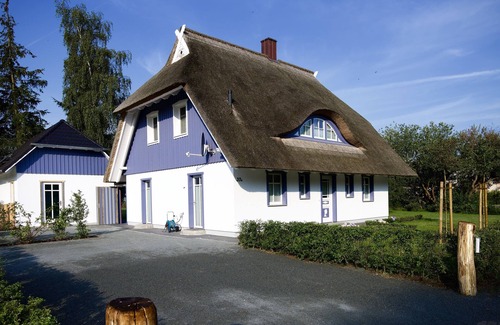Born auf dem Darss Casa | Exclusiva casa de vacaciones con gran sauna y zona de bienestar.
