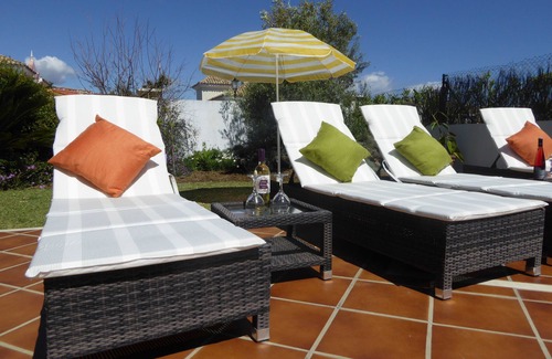 Castillo de Sabinillas Villa | Villa exclusiva con piscina privada climatizada en el tranquilo pero bien situado