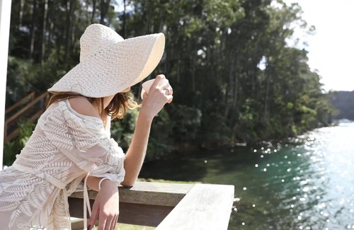 Sydney Casa | Exclusive Waterside Boathouse w/ Uninterrupted Views