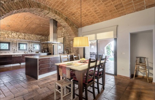 Cabrils Casa | Masia del s. XV cerca de Barcelona a 2 km. de la playa (fast wifi gratis - BBQ)