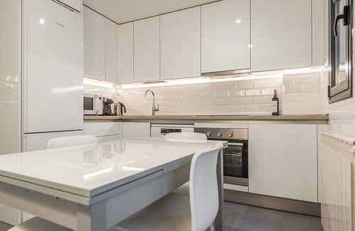 Almendrales Apartamento | EXCLUSIVIDAD EN URBANIZACIÓN PRIVADA EN MADRID RIO PARK - MATADERO