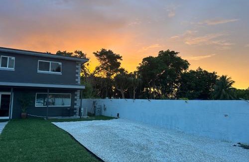 Survey Creek Casa | Exec Suites 7 min to Ocean