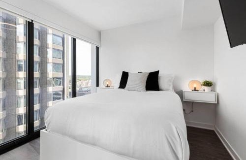 Bloor-Yorkville Casa | Executive 1BR-1BA Condo in the heart of downtown