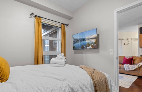 East Village Condominio | Executive 2 bed 2 bath Riverfront condo
