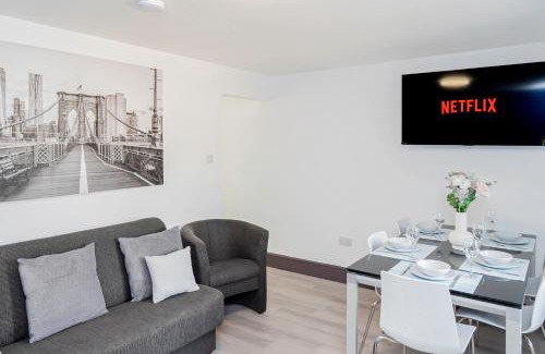 Southampton Casa | Executive 8beds 3bath Contractorswelcome Parking