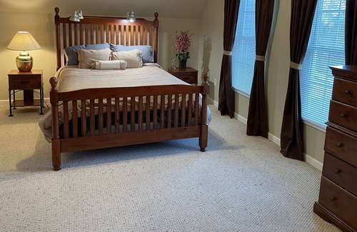 Gaithersburg Apartamento | Executive Apartment On Private Estate -Organic Farming - Eggs ,Meats & More