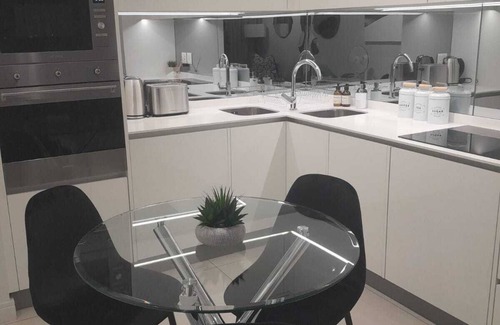Greater Johannesburg Metropolitan Area Apartamento | Executive apartment at Ellipse Waterfall
