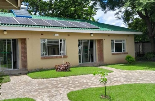 Harare Apartamento | Executive Apartment With 2 Beds Air-con and Kitchenette - 2073