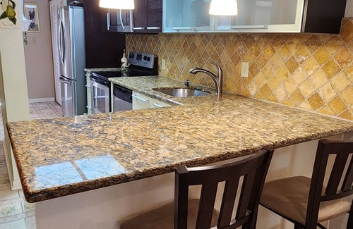Islamorada Villa | Ejecutivo Bay Club - Beautiful Unit - Hermosas puestas de sol!