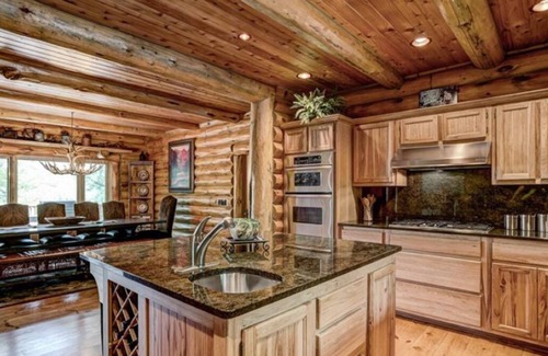 Hayward Casa | Executive Custom Log Lodge on Little Round Lake