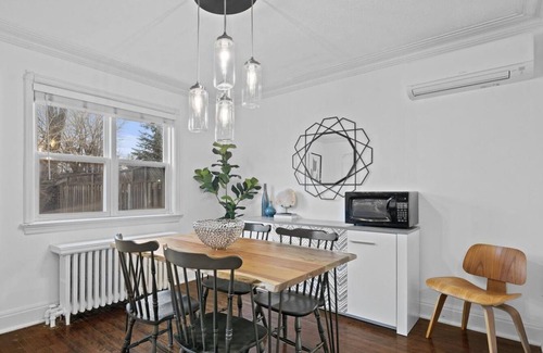 East York Casa | Executive Detached Home For Longer Stays (Minutes to Downtown & Danforth)