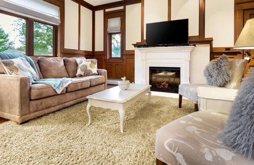 South Central Condominio | Elegancia ejecutiva cerca del lago