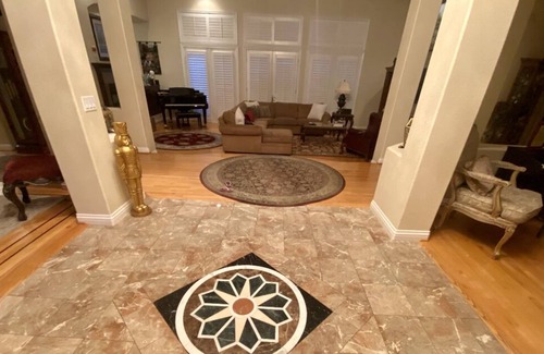 Gilroy Casa | Executive gorgeous gated retreat in wine country.