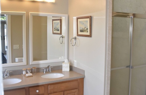 Lewes Casa | Executive home in country setting, convenient to beaches and shopping!