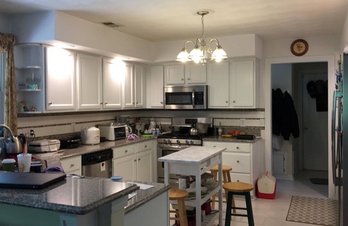 Northeast Virginia Beach Condominio | Casa ejecutiva en el lago!