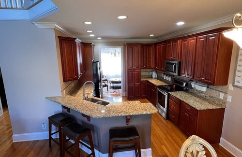 Youngsville Casa | Executive Home on over an Acre of Land. Country Living at its Best.