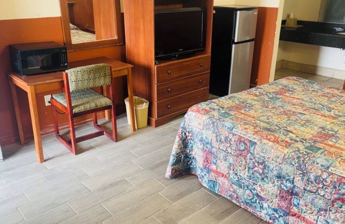 Robstown Hotel | Executive Inn