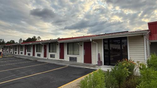 Warner Robins Hotel | Executive Inn