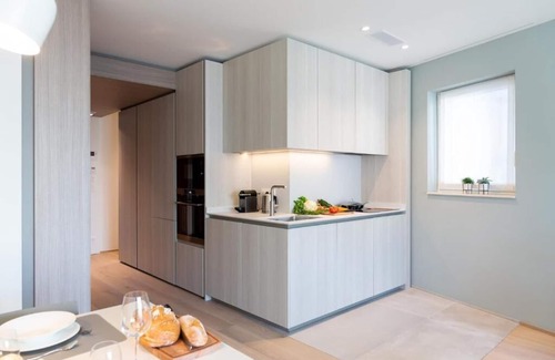 Gare Apartamento | Executive One-Bedroom with Balcony