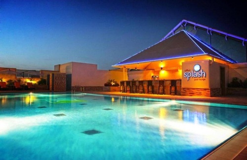 Al Qusais Apartamento | Executive Room In Al Qusais 3 By Luxury Bookings AD