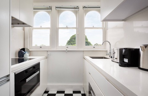 Lewisham Apartamento | Executive Studio With Patio Near Trains