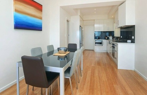 McCracken Casa | Executive Style & Sea Views