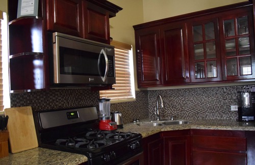 Armenia Apartamento | Executive Suite, Fully Furnished Luxury Apartments