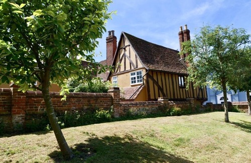 Saffron Walden Apartamento | Executive Suite With Private Hot Tub Skytv