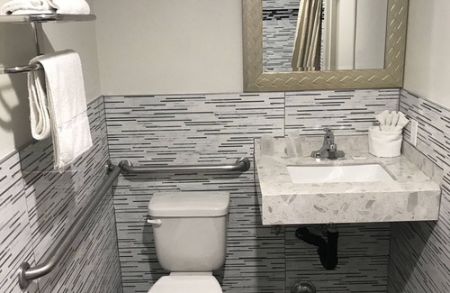 Westminster Hotel | Executive Suites Inn
